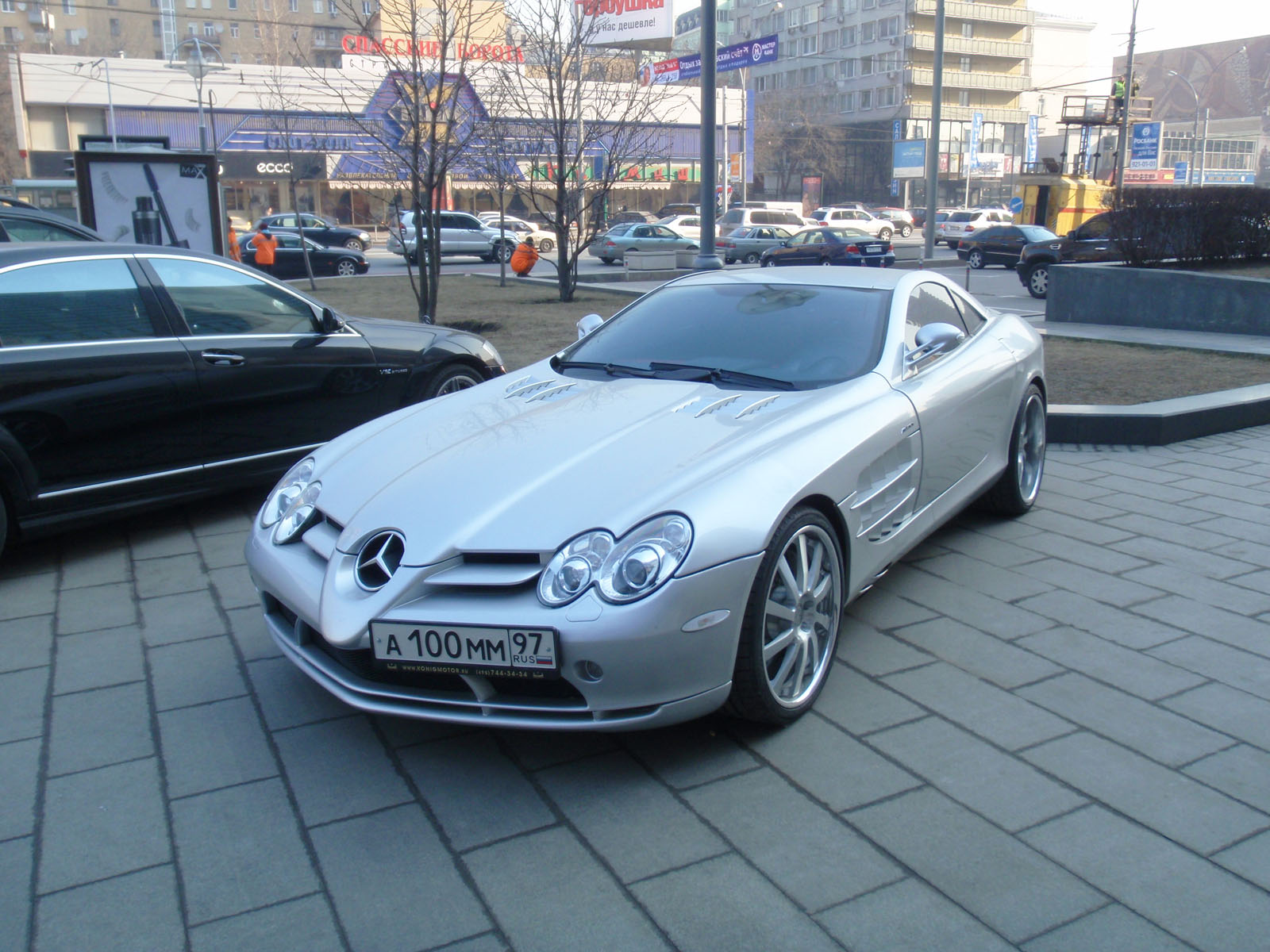 Снова машинки. Mercedes-Benz SLR McLaren.